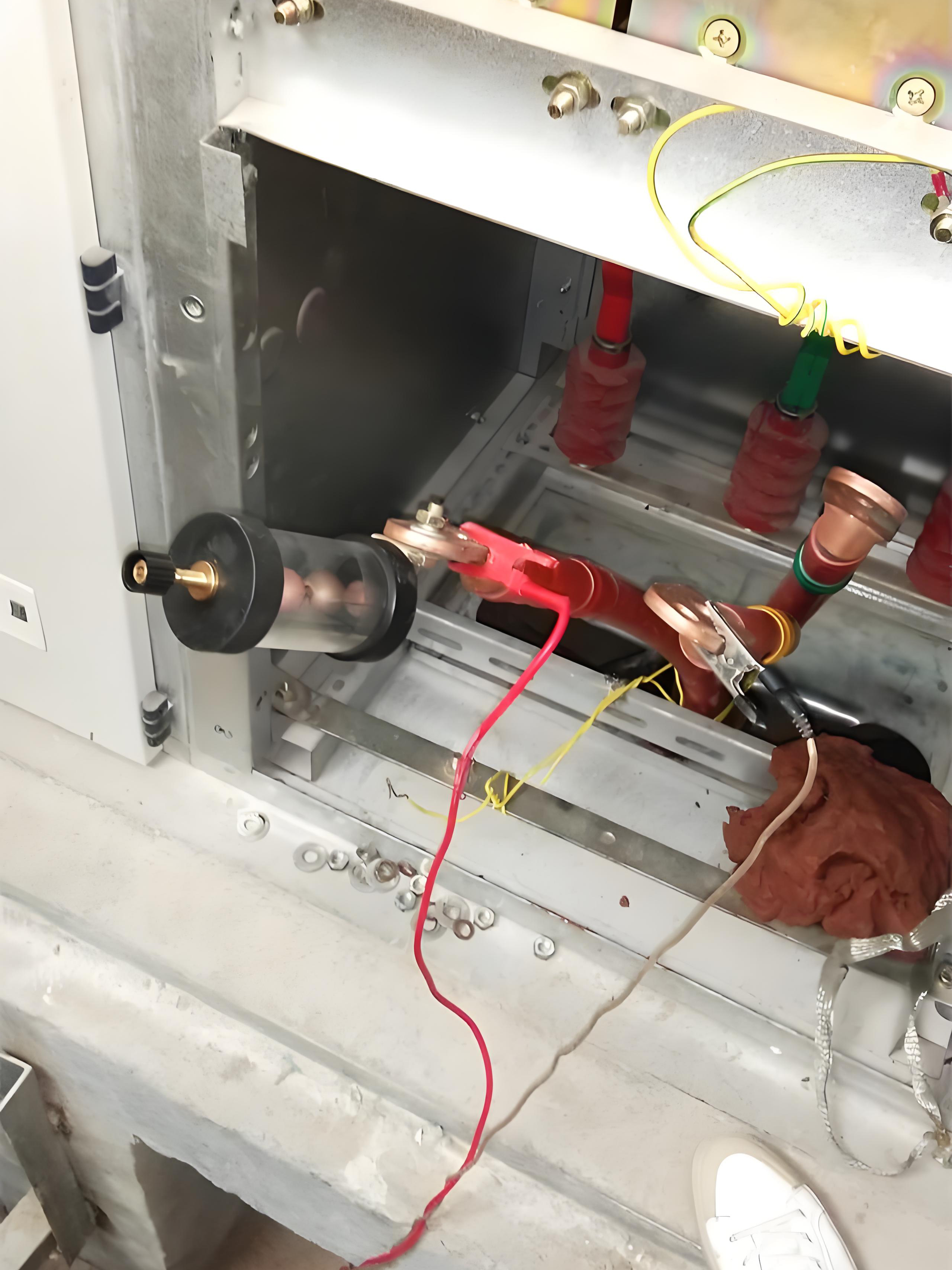 電纜故障高壓沖閃現(xiàn)場 電纜故障高壓沖閃現(xiàn)場